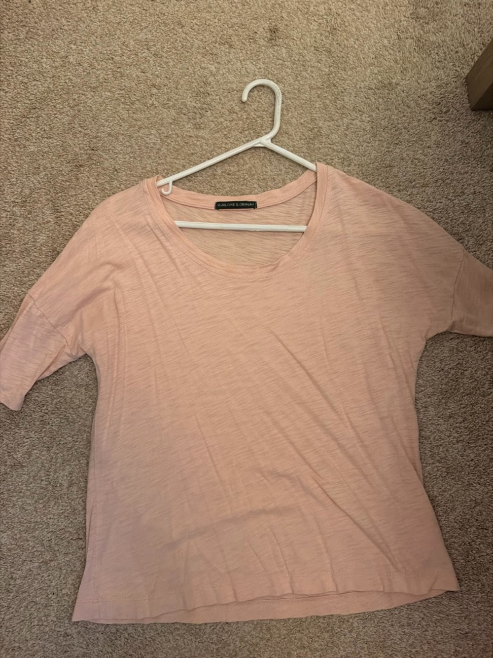 Harlowe & Graham Short Sleeve Scoop-Neck Tee in Pale Pink
